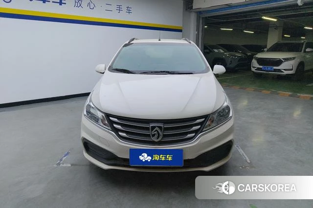 Baojun 310 2021 Белый из Китая, фото 6