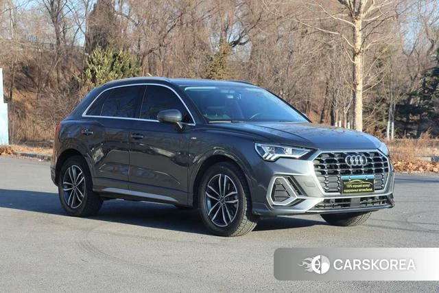 Audi Q3 2022 Темно-серый из Китая, фото 6