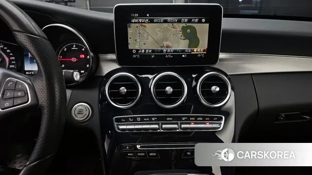 Mercedes-Benz C-Class W205 2018 Серебряный из Кореи, фото 6