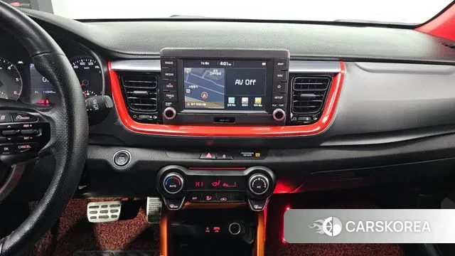 Kia Stonic 2018 Красный из Кореи, фото 6