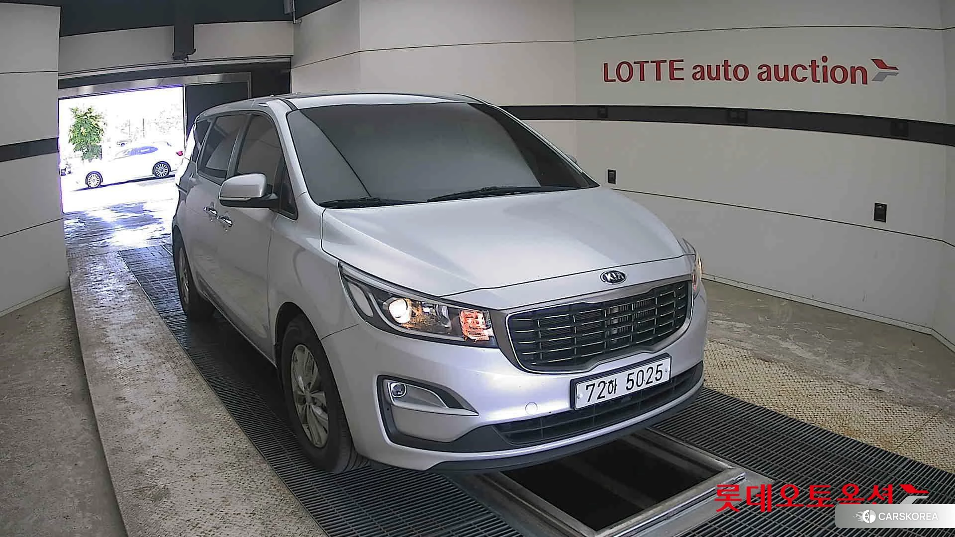 Kia Carnival 2020 Silky Silver из Кореи, фото 6