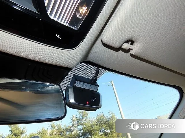 BMW 5 Series (G30) 2018 Белый из Кореи, фото 6