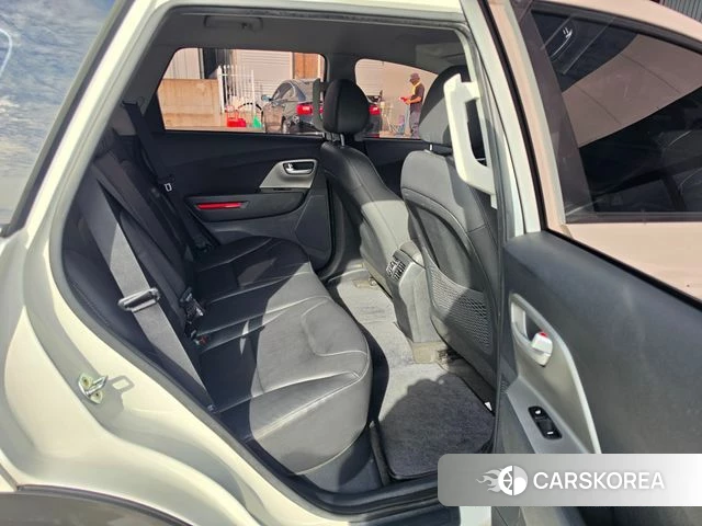 Kia Niro Plus 2022 Белый из Кореи, фото 6