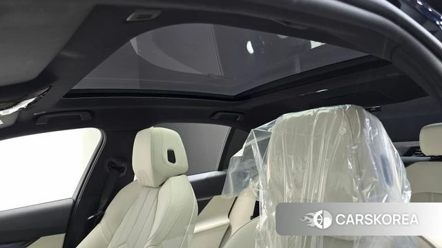 BMW 5 Series (G60) 2025 Черный из Кореи, фото 6