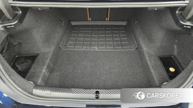 BMW 5 Series (G60) 2024 Черный из Кореи, фото 6