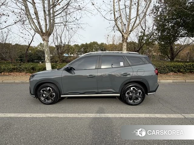 Hyundai ix35 2023 Серебристо-серый из Китая, фото 6