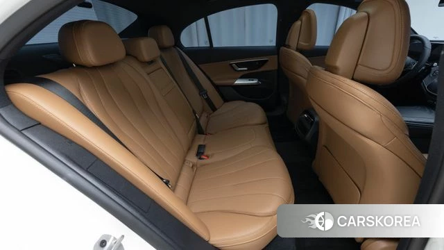 Mercedes-Benz E-Class W214 2025 Белый из Кореи, фото 6