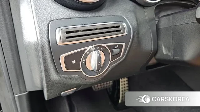 Mercedes-Benz C-Class W205 2019 Черный из Кореи, фото 6