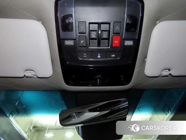 Hyundai Staria 2023 Белый из Кореи, фото 6