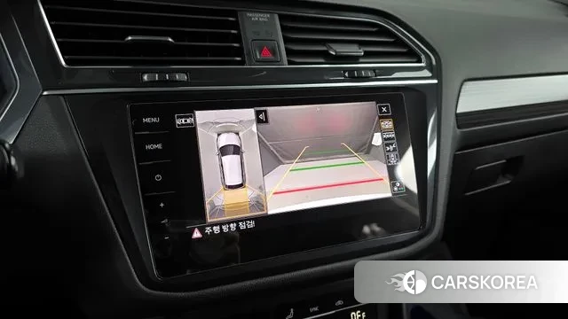 Volkswagen Tiguan Allspace 2023 Белый из Кореи, фото 6