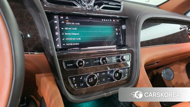 Bentley Bentayga 2022 Белый из Кореи, фото 6