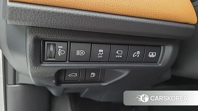 Toyota Camry (XV80) 2025 Серебряный из Кореи, фото 6