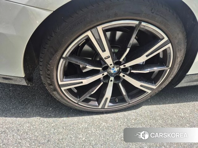 BMW 5 Series (G60) 2024 Белый из Кореи, фото 6