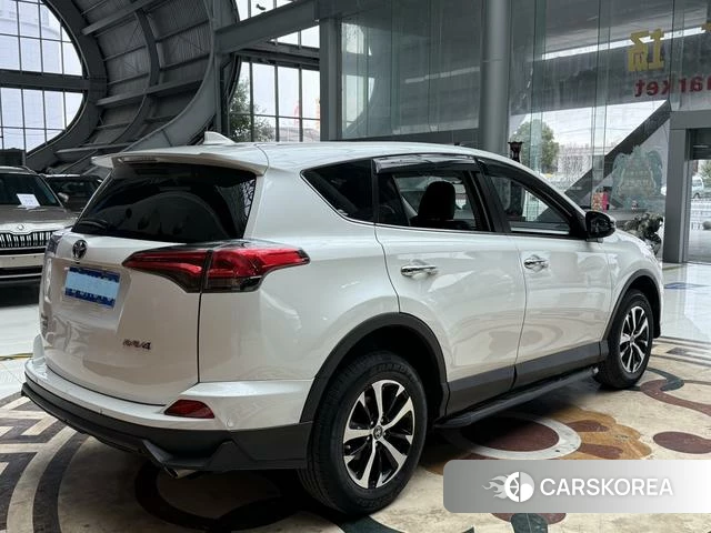 Toyota RAV4 Rongfang 2018 Белый из Китая, фото 6