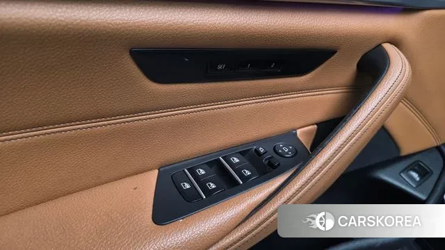 BMW 5 Series (G30) 2018 Синий из Кореи, фото 6