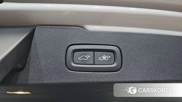 Volvo V60 Cross-Country 2nd Generation 2020 Белый из Кореи, фото 6