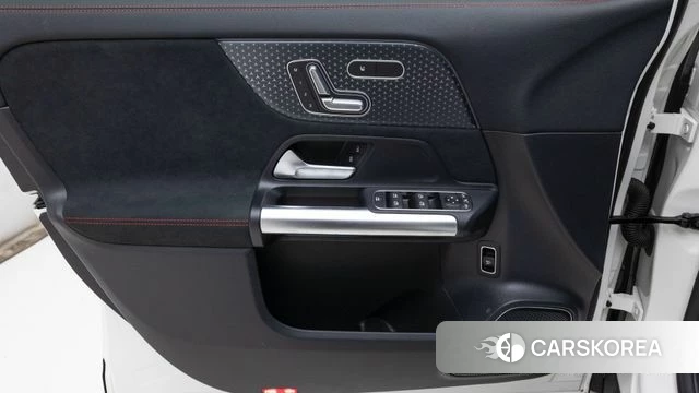 Mercedes-Benz EQA H243 2025 Белый из Кореи, фото 6