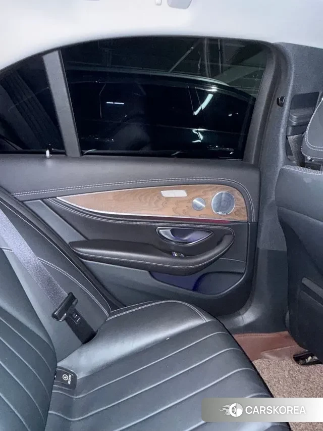 Mercedes-Benz E-Class W213 2019 Белый из Кореи, фото 6