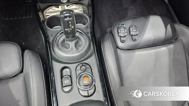 Mini Cooper Clubman 2021 Серебристо-серый из Кореи, фото 6