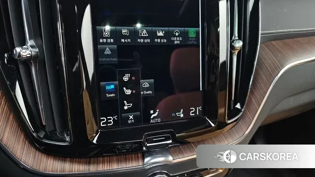 Volvo XC60 second Generation 2021 Белый из Кореи, фото 6