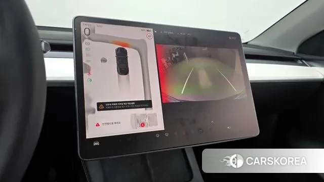 Tesla Model Y 2023 Черный из Кореи, фото 6