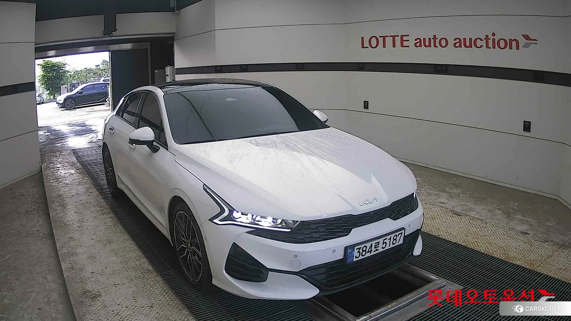 Kia K5 2022 Белый из Кореи, фото 6