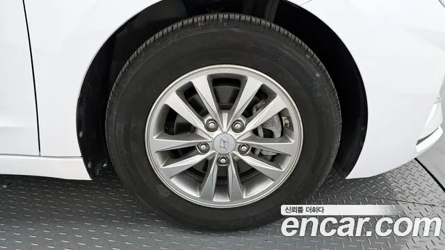 Hyundai The New Avante AD id 2676878 из Кореи 6