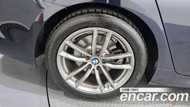 BMW 5 Series (G30) id 2682318 из Кореи 6