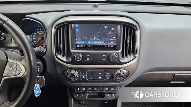 Chevrolet (GM Daewoo) Real New Colorado 2022 Черный из Кореи, фото 6