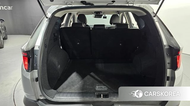 Hyundai Tucson (NX4) 2022 Серебристо-серый из Кореи, фото 6