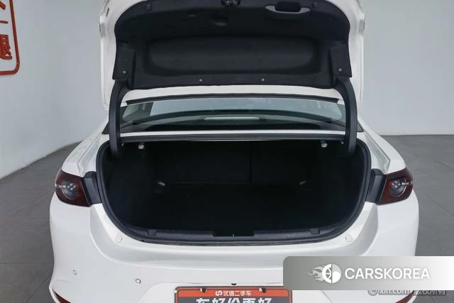 Mazda 3 Angkesaila 2023 Белый из Китая, фото 6