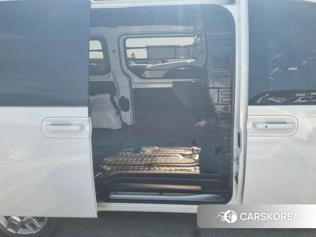 Hyundai Staria 2024 Белый из Кореи, фото 6