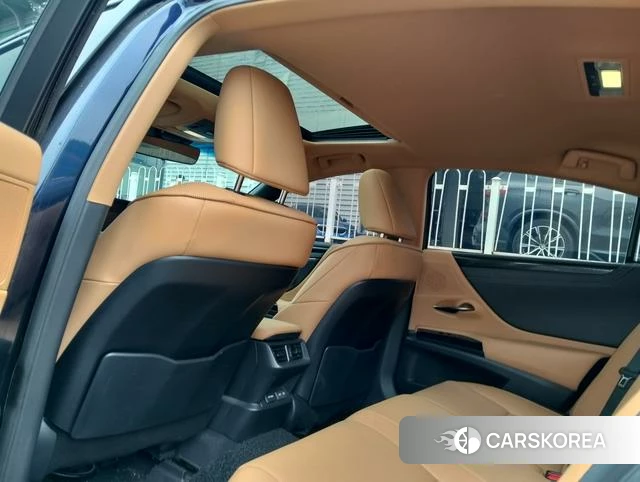 Lexus ES 2022 Синий из Китая, фото 6