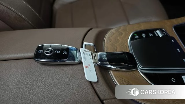 Mercedes-Benz E-Class W213 2022 Белый из Кореи, фото 6