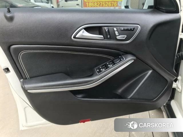 Mercedes-Benz GLA 2018 Белый из Китая, фото 6