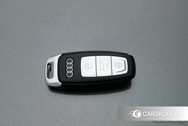 Audi A3 2021 Темно-серый из Китая, фото 6