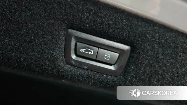 BMW 7 Series (G70) 2022 Белый из Кореи, фото 6