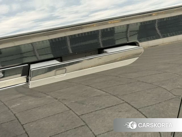 Lincoln Navigator 2023 Черный из Китая, фото 6