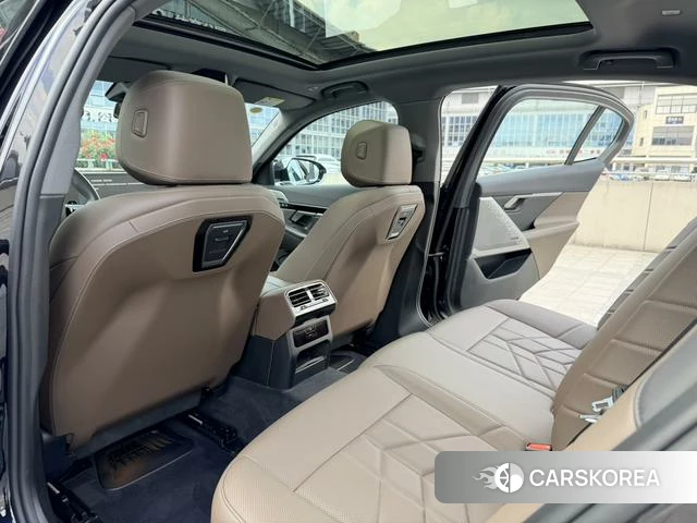 BMW 5 series 2024 Черный из Китая, фото 6