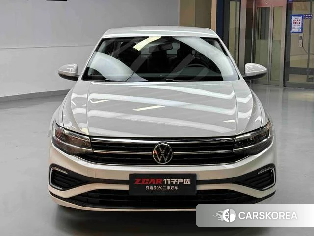 Volkswagen Bora 2024 Белый из Китая, фото 6