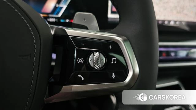 BMW 7 Series (G70) 2025 Цвет галактики из Кореи, фото 6