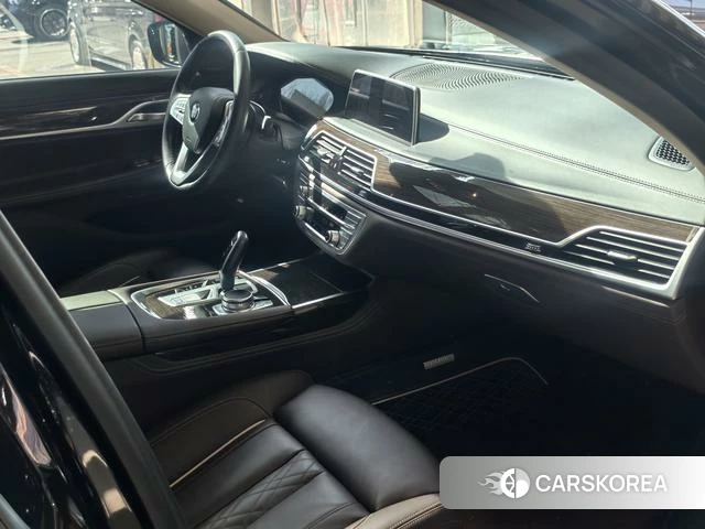 BMW 7 series 2022 Черный из Китая, фото 6