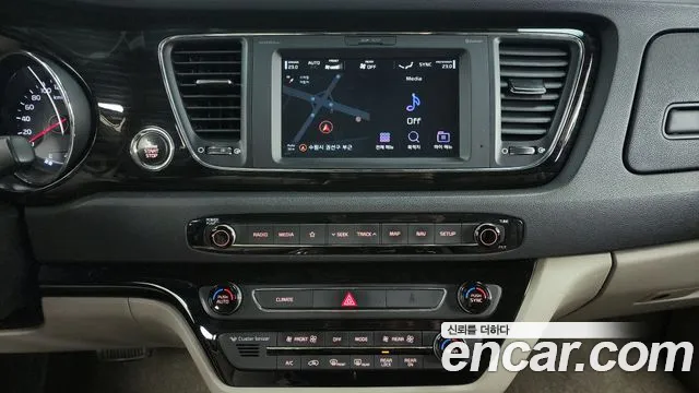 Kia The New Carnival id 2434984 из Кореи 6