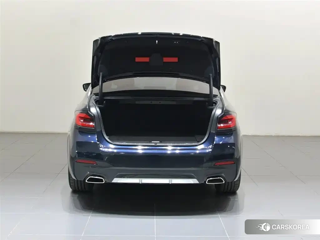 BMW 5 Series New Energy 2022 Черный из Китая, фото 6