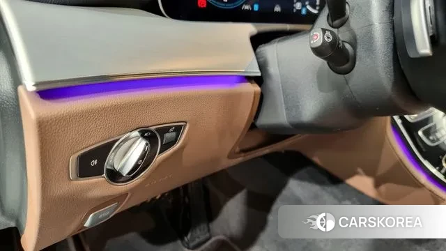 Mercedes-Benz E-Class W213 2021 Белый из Кореи, фото 6