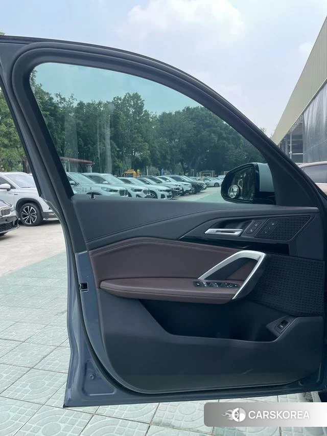 BMW X1 2024 Темно-серый из Китая, фото 6