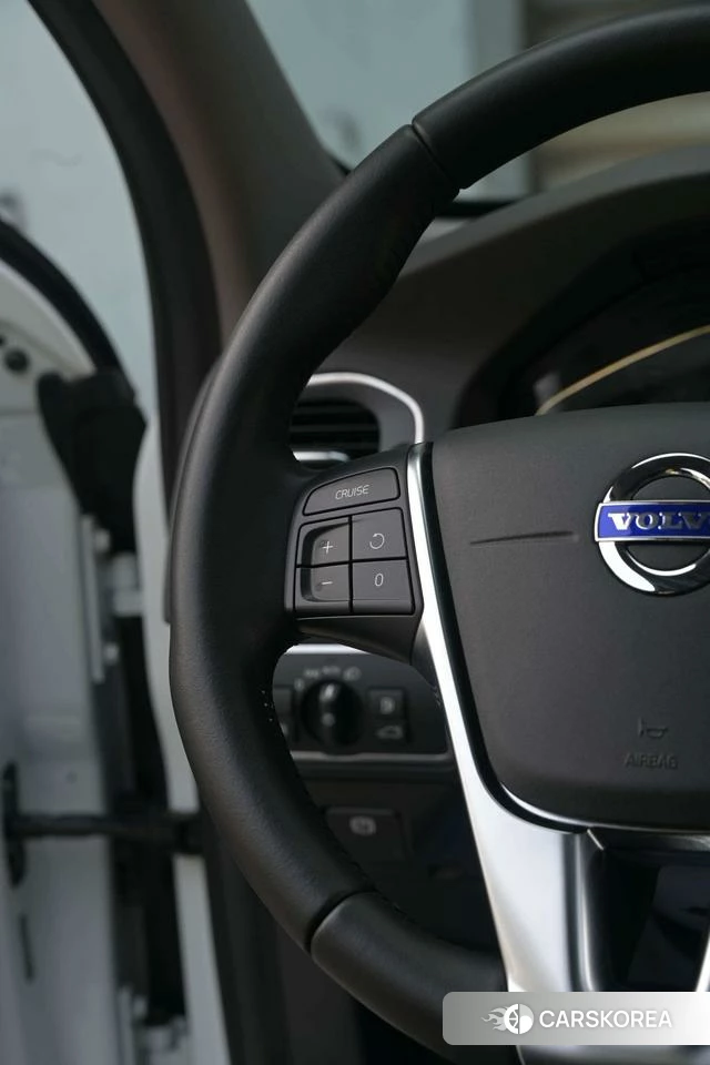 Volvo V60 2018 Белый из Китая, фото 6