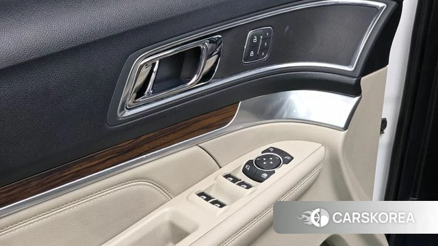 Ford Explorer 2019 Белый из Кореи, фото 6