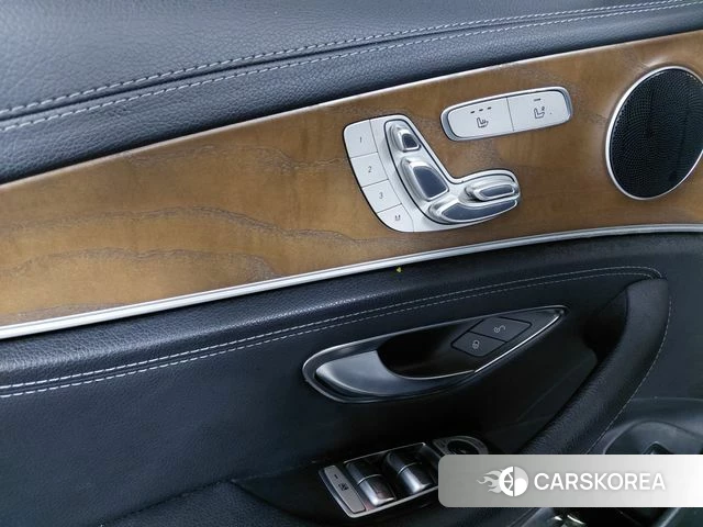 Mercedes-Benz E-Class W213 2018 Черный из Кореи, фото 6