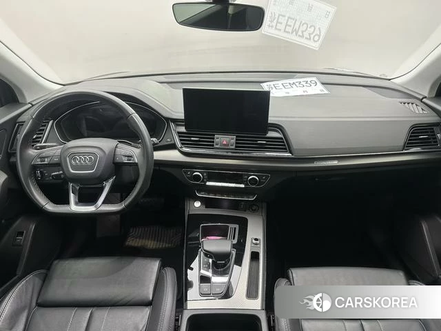 Audi Q5L 2022 Темно-серый из Китая, фото 6
